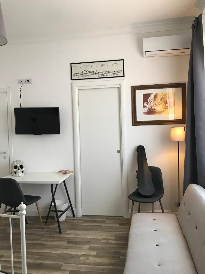 La Dimora Delle Muse Bed & Breakfast CTA Exterior foto